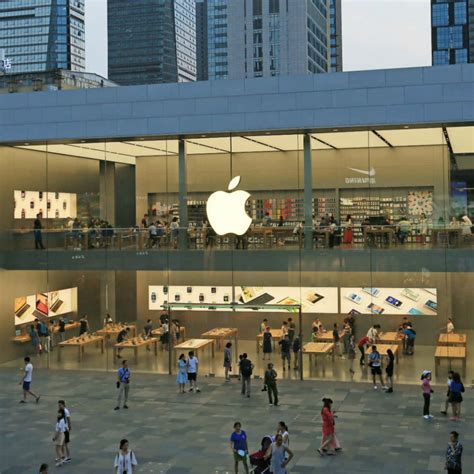 Download Apple Store Exterior Cityscape Wallpaper | Wallpapers.com