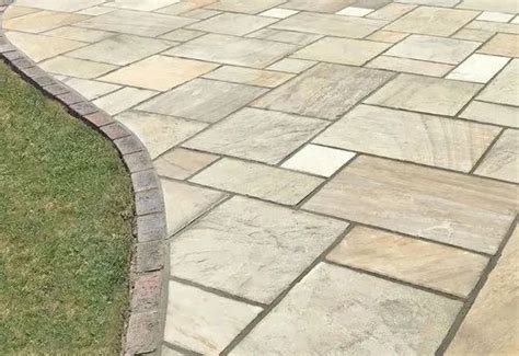 Paving Stones - Indian Sandstone Paving Trader - Retailer from Bhilwara
