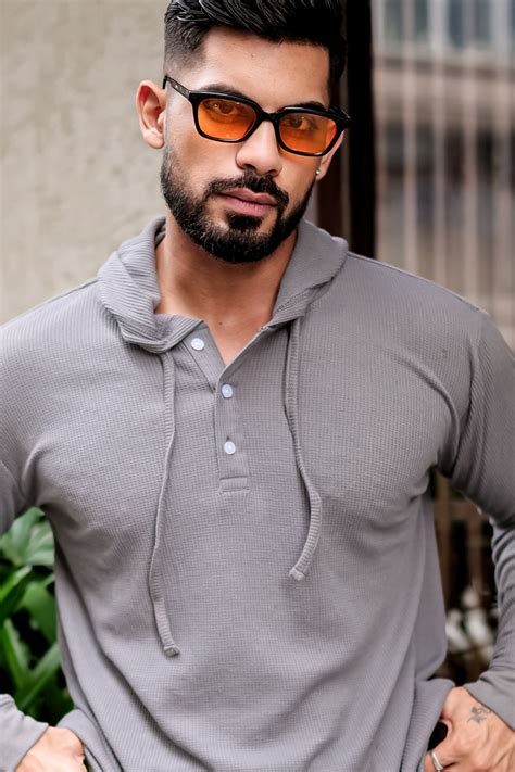 Grey Waffle Placket Hooded T-Shirt – Gritstones