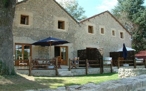 OLD STATION COTTAGES (Piegut-Pluviers) - Lodging Reviews & Photos ...