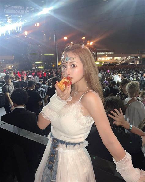 SHIHOさんのインスタグラム写真 - (SHIHOInstagram)「. . ULTRA JAPAN🇯🇵🫶💦🤍 . @ultrajapan . . . とりあえず二日間お疲れ様でしたー😿🤍 ...