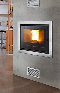 pellet camino casabook immobiliare camini e stufe per scaldare e arredare pellet camino casabook immobiliare camini e stufe per scaldare e arredare