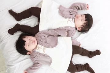 2016年出生的双胞胎咋起名_宝宝取名_吉祥起名网_www.51jixiang.com