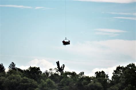 Photo Essay: Wisconsin Guard UH-60 Soldiers hold live-hoist, medical ...