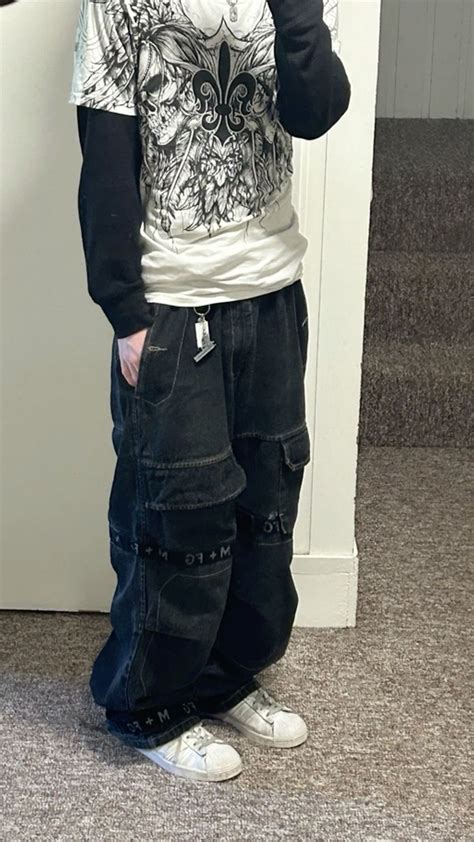 Pin by Kat on Emo Boys 🐾💖 ️ in 2025 | Punk style outfits, Y2k outfits ...