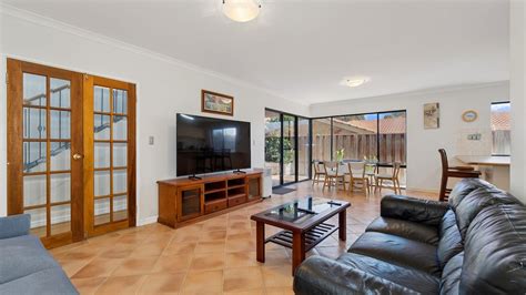 Beach Bliss Retreat - Houses for Rent in Scarborough, Western Australia ...