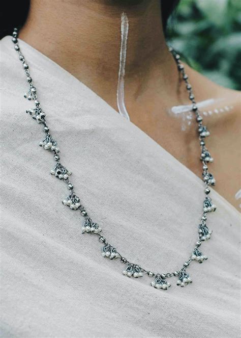 Get Pearl Bunch Necklace at ₹ 1250 | LBB Shop