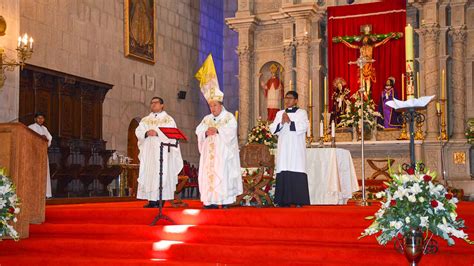 Domingo de Resurrección: obispo de Puno, invitó a feligreses a ...