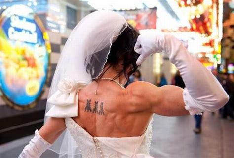 Bodybuilding Bride 的图像结果
