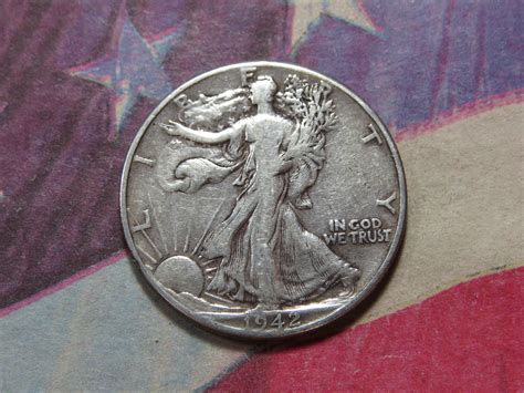 1942 WALKING LIBERTY HALF DOLLAR ~ WORLD WAR II ERA ~ LOT 1289 ...