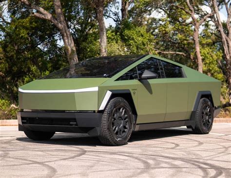 GREEN Vinyl Wrap & PPF Cybertruck -- Photos & Videos | Page 2 | Tesla Cybertruck Forum ...