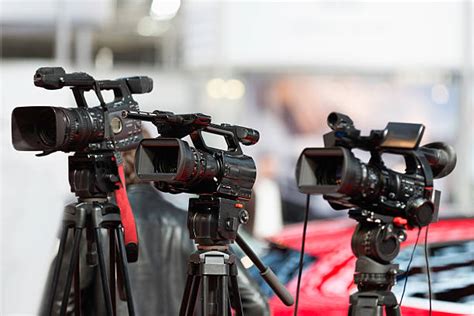 Interview Outside 的图像结果