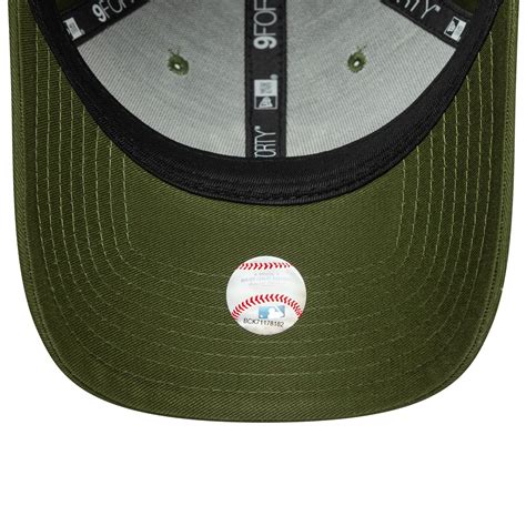 Buy New York Yankees MLB League Essential Dark Green 9FORTY Adjustable ...