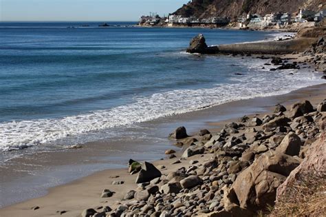 Big Rock Beach in Malibu, CA - California Beaches