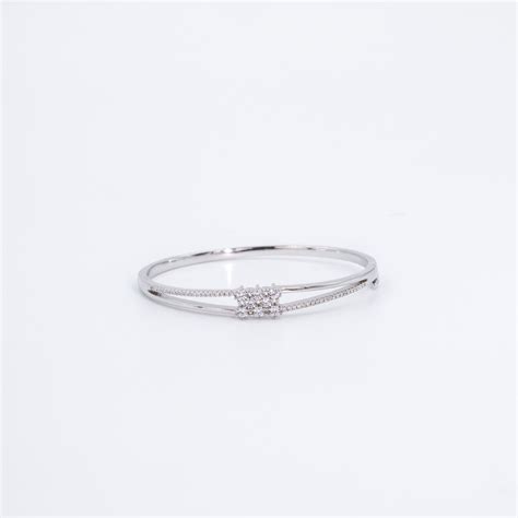 Silver Shining Elegance – Taara Silver
