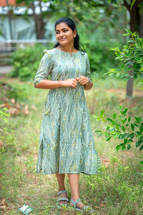 Mint canopy 1845 – Yacht Womens