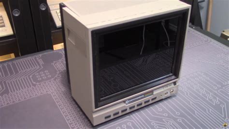 Commodore 64 Connection to Monitor 的图像结果