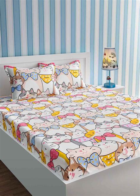 Get Kids Cute Kittens Print Peach And White Bedsheet Set at ₹ 1699 ...