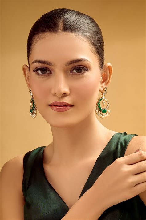 Buy Designer Fashion Jewellery for Women | Aza Fashions