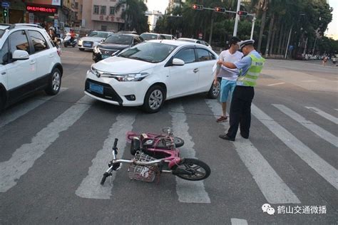 骑电动车闯红灯，被撞的概率有多少？_搜狐汽车_搜狐网