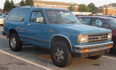 1996 Chevrolet Blazer LT - 4dr SUV 4.3L V6 auto