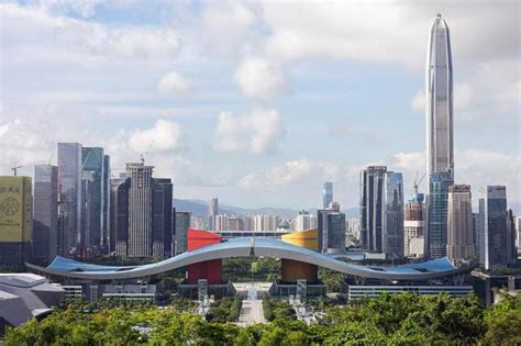 福田区将打造中轴云客厅 莲花山到会展中心空中连廊一线穿_新浪深圳