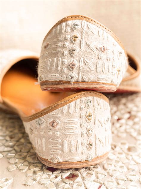 Men's Juttis Collection | Leather Embroidery Juttis| Needledust