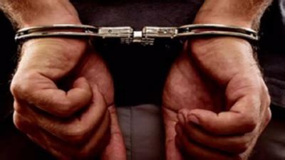 Kolkata: Security guard arrested for looting flat in neighbouring ...