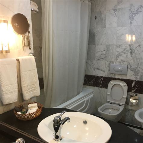 BASRA INTERNATIONAL HOTEL (Basrah) - Hotel Reviews & Photos - Tripadvisor