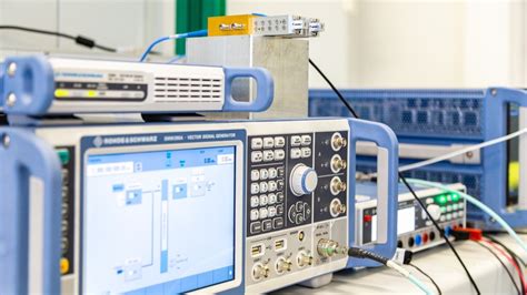 Researchers Demo THz Band Comms Aimed at 6G - EE Times