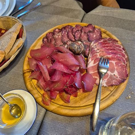 HOTEL CHEVEREL (La Salle) - Hotel Reviews & Photos - Tripadvisor
