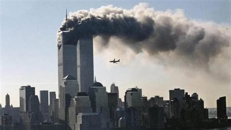 两架飞机接连撞上世贸双子塔——9·11恐怖袭击完整回顾_凤凰网视频_凤凰网