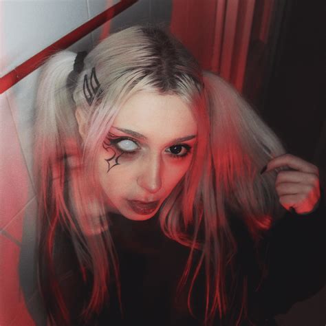 Alien and Alice 的图像结果