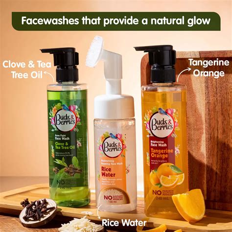 Buy BUDS & BERRIES MOISTURISING FOAMING RICE WATER PH BALANCED GENTLE ...