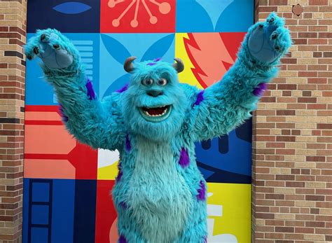 Character Meet & Greets Inside Pixar Plaza At Disney’s Hollywood ...