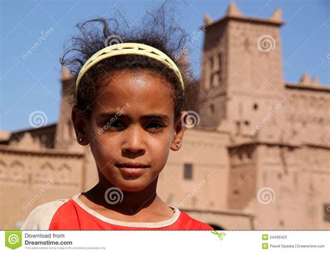 女孩摩洛哥人 编辑类库存照片. 图片 包括有 干燥, 投反对票, 烘干, 黑暗, 考古学, 贫瘠, 有历史 - 24439423