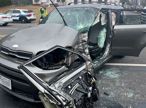 Accident Southern Pines Belk M.H - Sandhills Sentinel