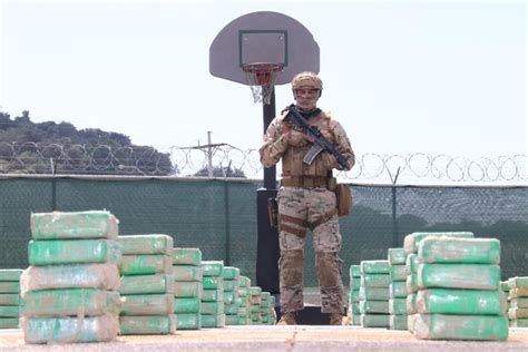 Decomisan de 925 paquetes de droga en Puerto de la provincia de Colón