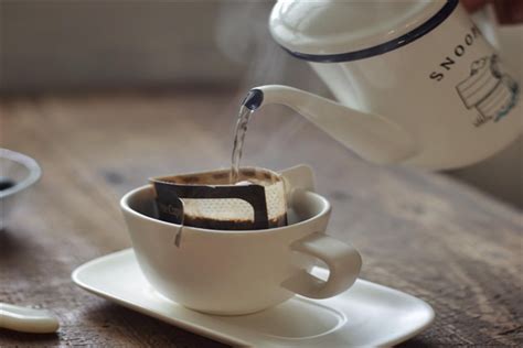 滤挂式挂耳包咖啡的保存 挂耳咖啡的保质期很长但最佳风味期很短 中国咖啡网