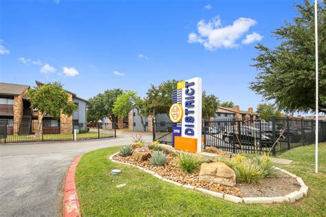 The District on Collins | Sentinel Peak Capital Partners