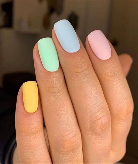 pastel color nail art