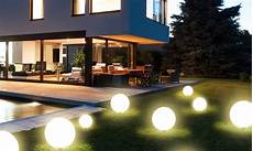 lioni da giardino ad energia solare giardino ad energia solare groupon goods lioni da giardino ad energia solare giardino ad energia solare groupon goods