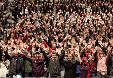 London 2012 volunteers among 10,000 for orientation training at Wembley ...