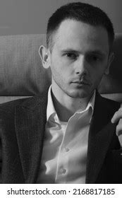 Guy in Business Suit 的图像结果