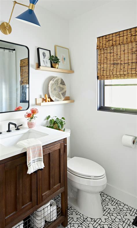 51 Beautiful and Creative Bathroom Wall Decor Ideas