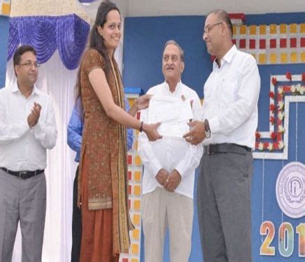Ram-Eesh Institute of Engineering and Technology Greater Noida Campus ...