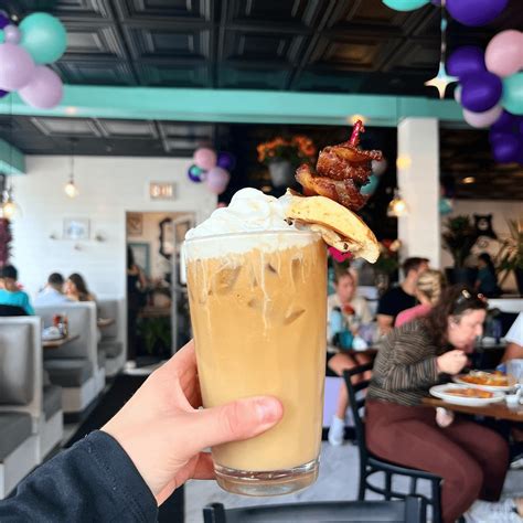 Best Breakfast in Chicago, IL | Honeybear Cafe | Breakfast near me