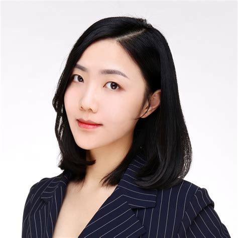 Social Media Faculty – URI Online