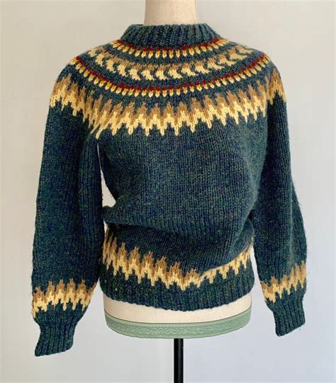 Fair Isle Knit Sweater Vintage 70s Pure Wool Hand Knitted in the ...