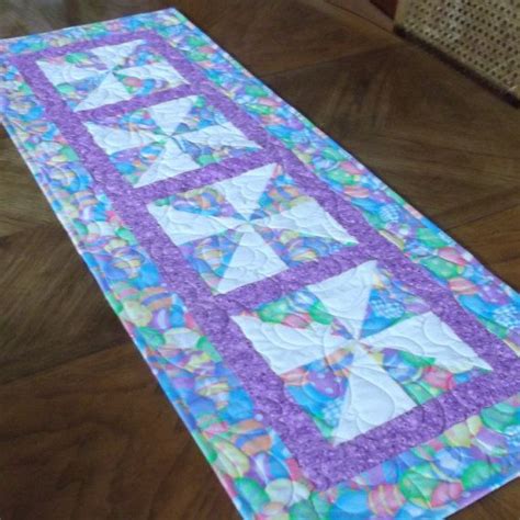 Easter Egg Tablerunner